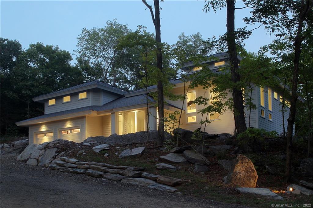 17 Birchwood Lane Woodbury CT 06798