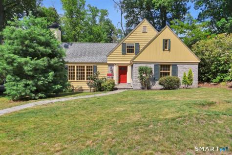 38 Knollwood Road North Haven CT 06473