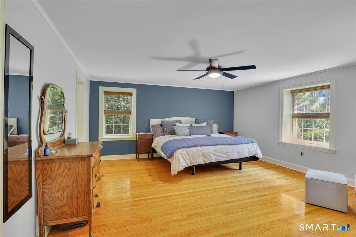 38 Knollwood Road North Haven CT 06473