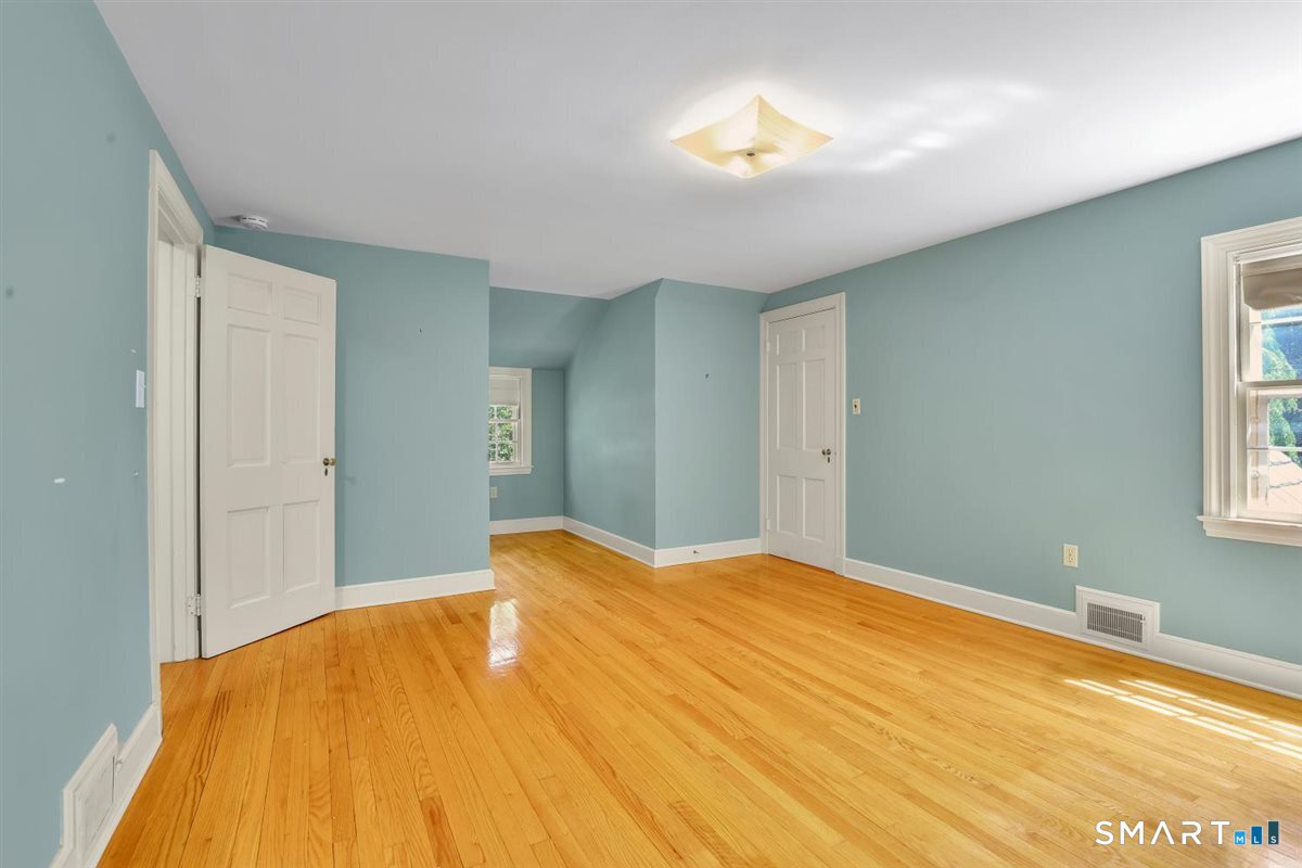 38 Knollwood Road North Haven CT 06473