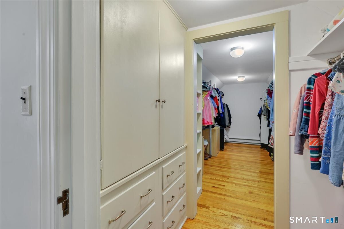 38 Knollwood Road North Haven CT 06473