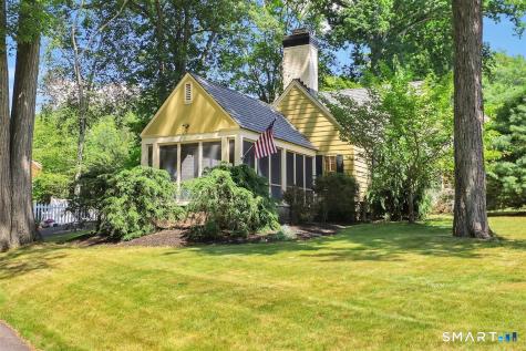 38 Knollwood Road North Haven CT 06473