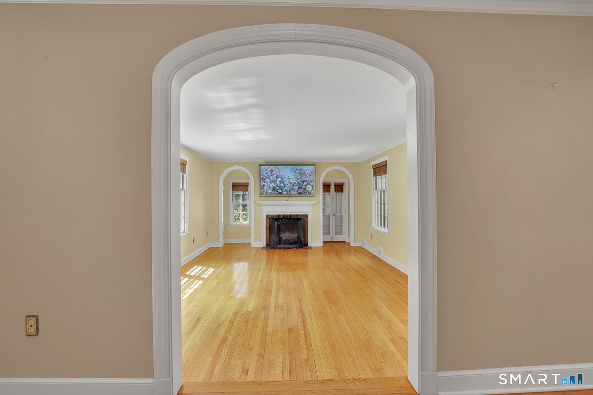 38 Knollwood Road North Haven CT 06473