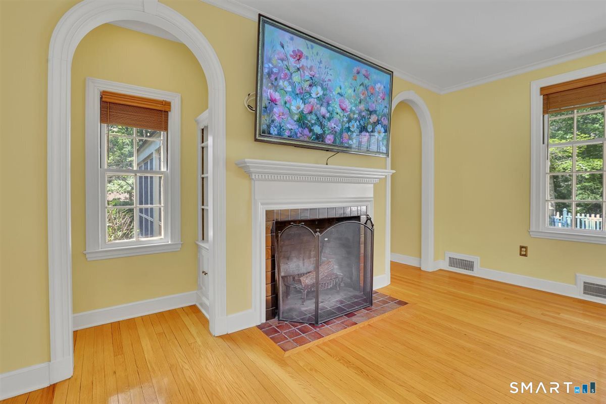 38 Knollwood Road North Haven CT 06473
