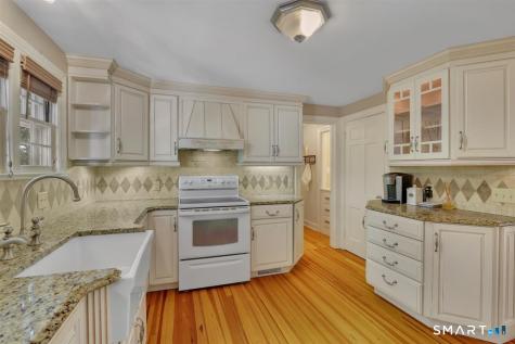 38 Knollwood Road North Haven CT 06473