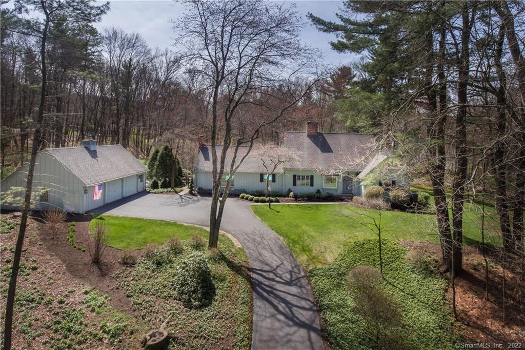11 Reverknolls Avon CT 06001