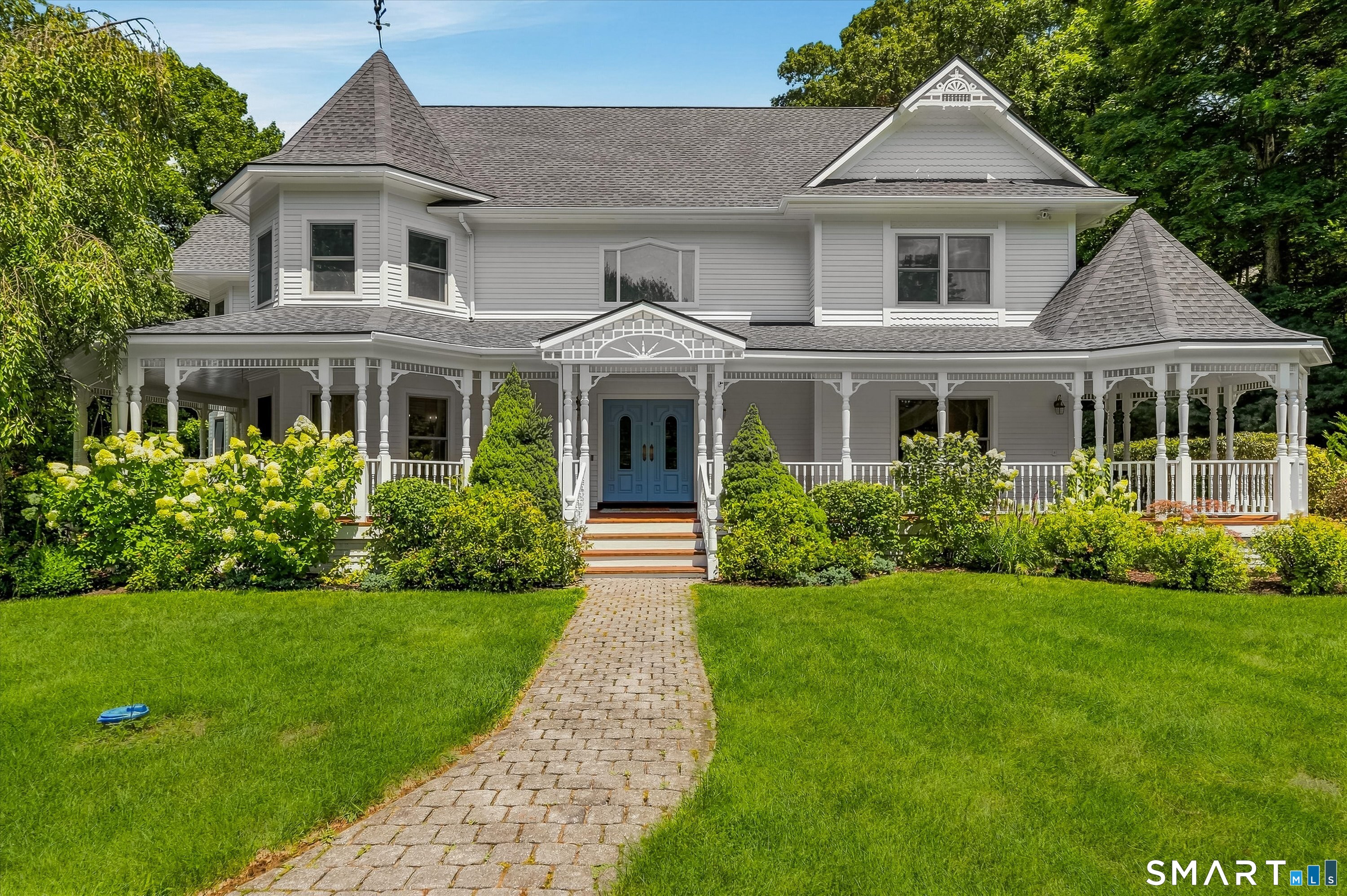 12 Singing Oaks Drive Weston CT 06883
