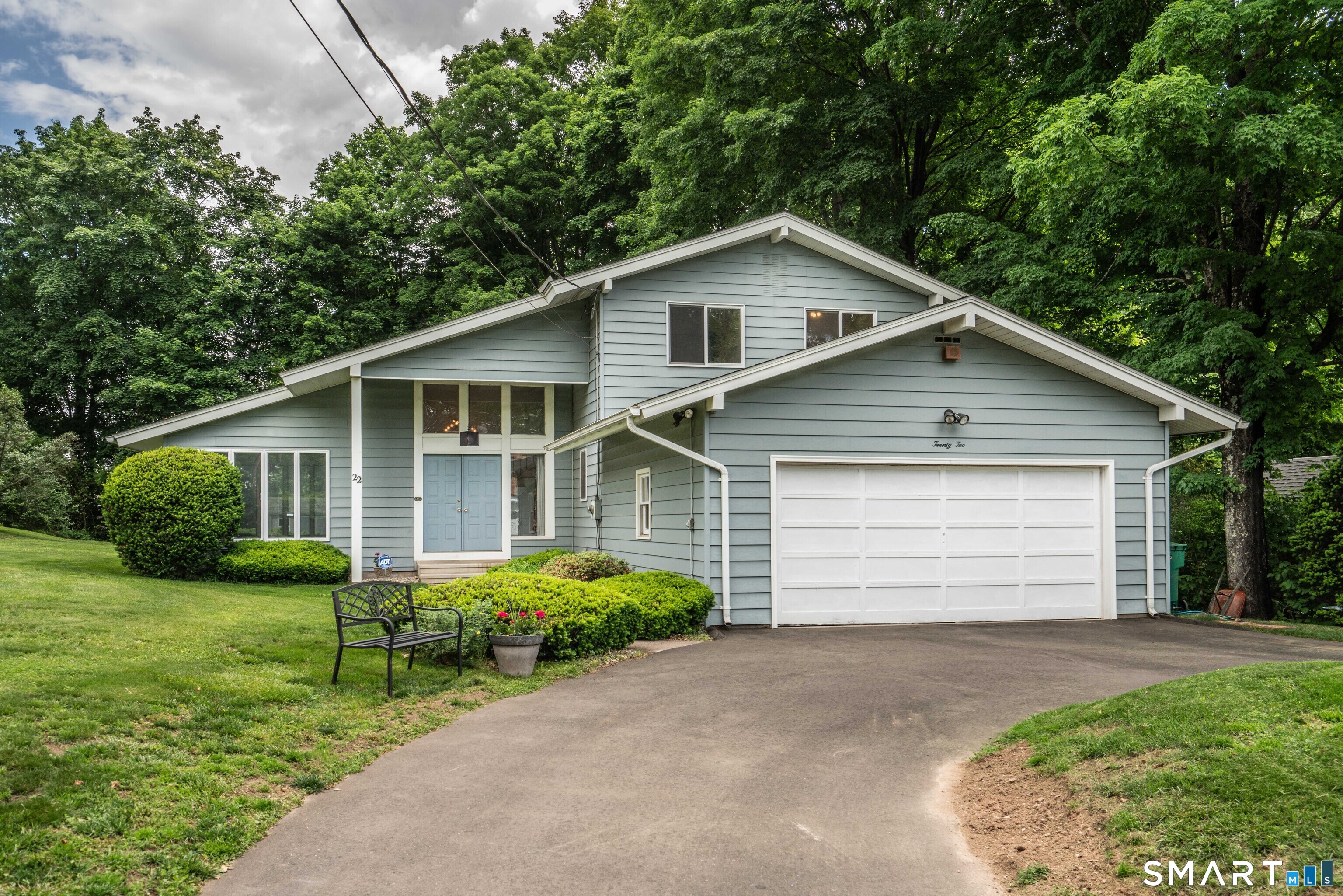 22 Terry Plains Road Bloomfield CT 06002