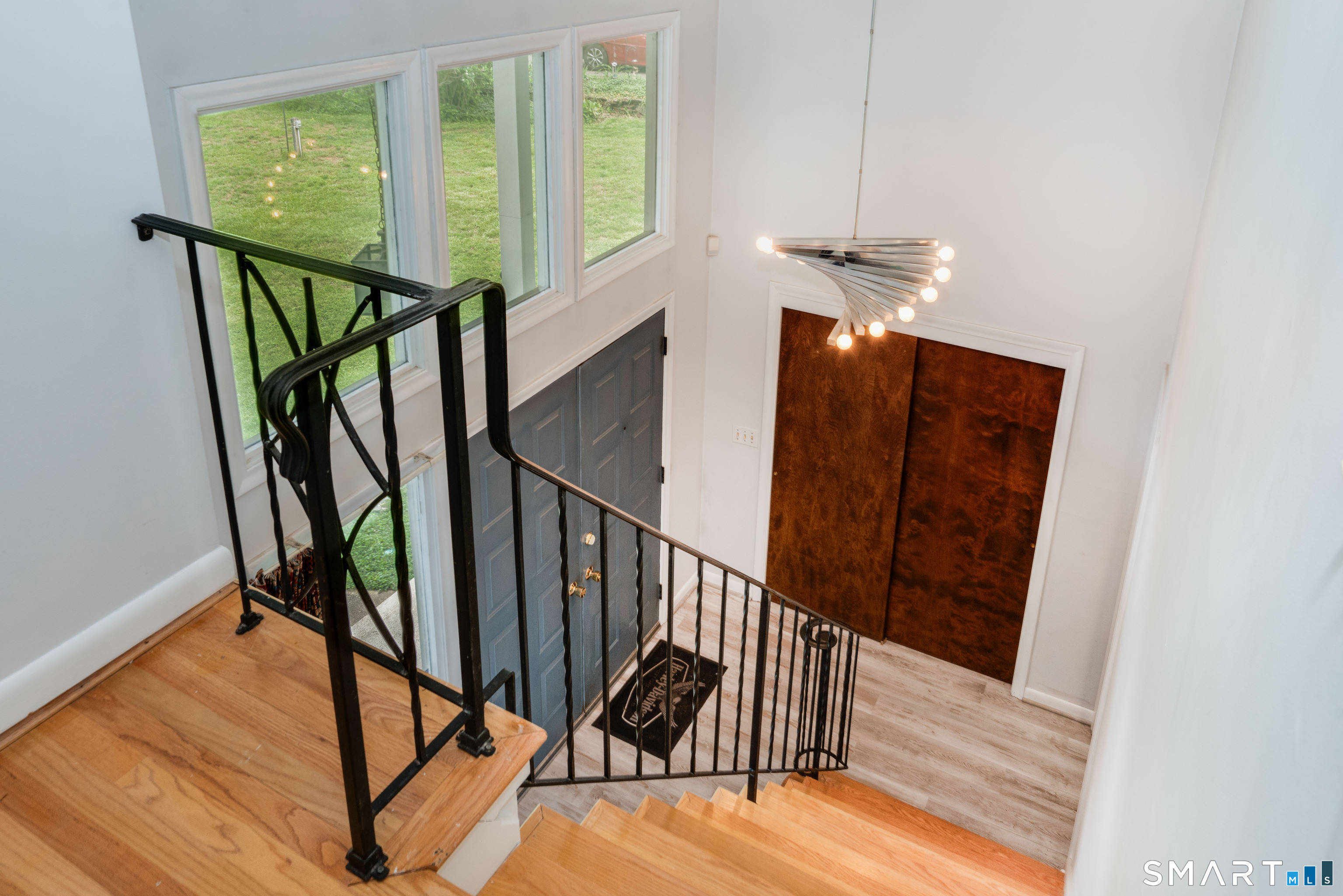 22 Terry Plains Road Bloomfield CT 06002