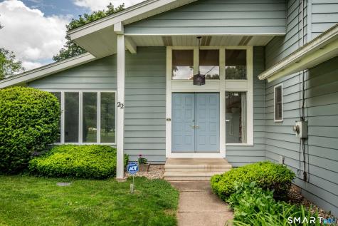 22 Terry Plains Road Bloomfield CT 06002