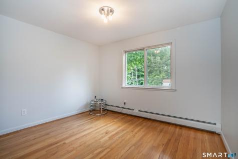 22 Terry Plains Road Bloomfield CT 06002