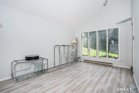 22 Terry Plains Road Bloomfield CT 06002