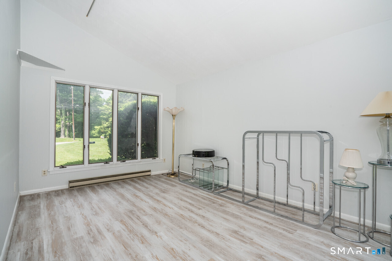 22 Terry Plains Road Bloomfield CT 06002
