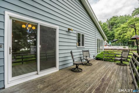 22 Terry Plains Road Bloomfield CT 06002