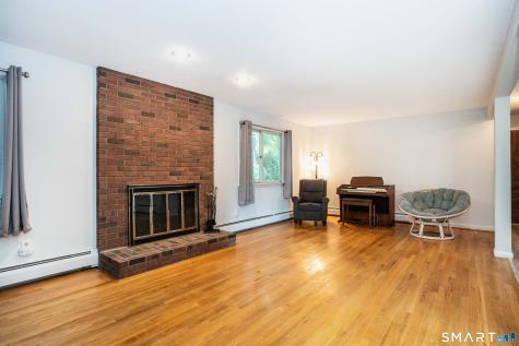 22 Terry Plains Road Bloomfield CT 06002