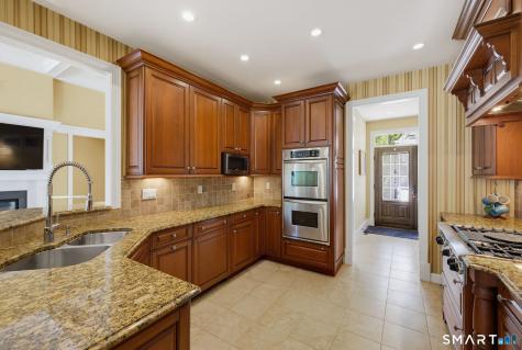 158 Appian Way Coventry CT 06238