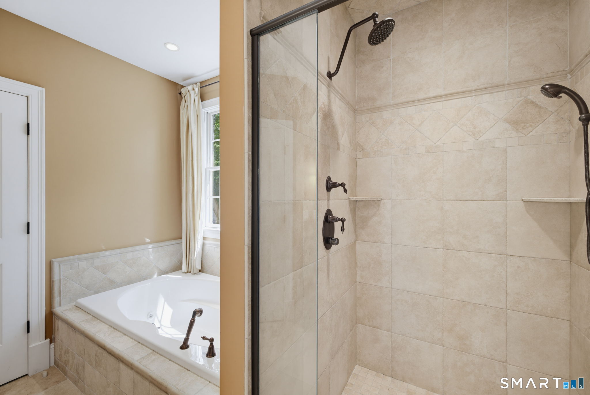 158 Appian Way Coventry CT 06238