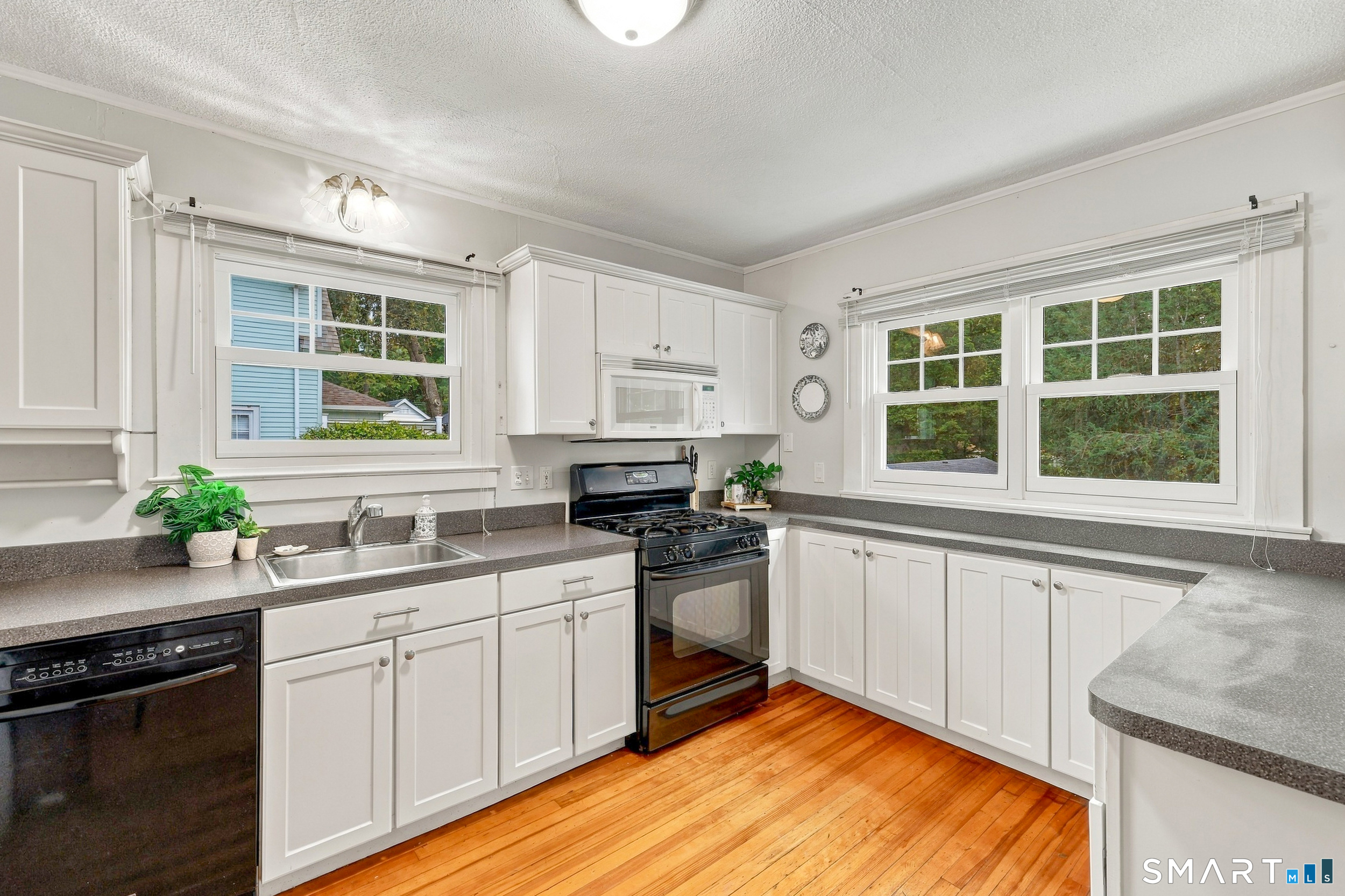 32 Gerard Street Manchester CT 06040