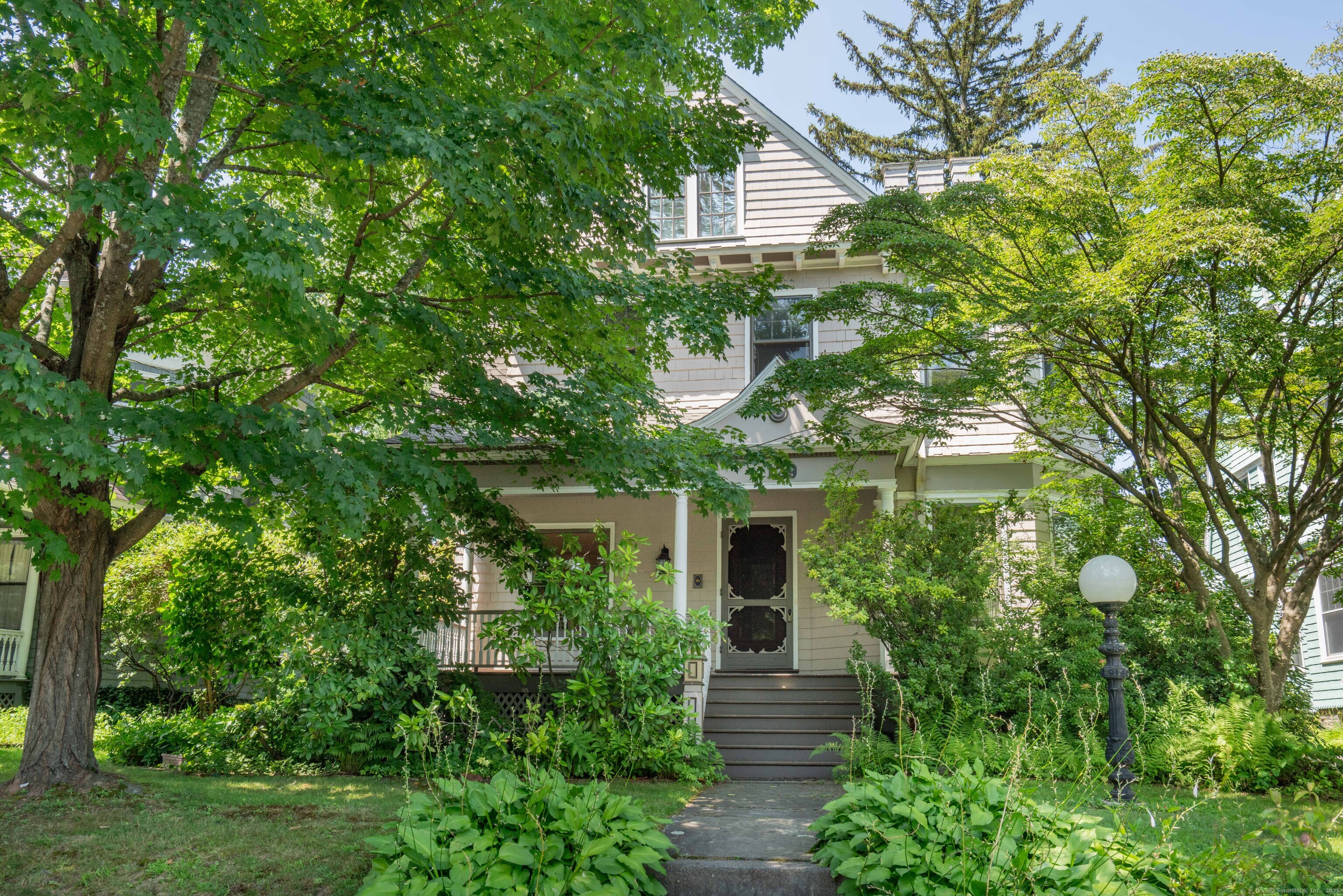 129 Kenyon Street Hartford CT 06105