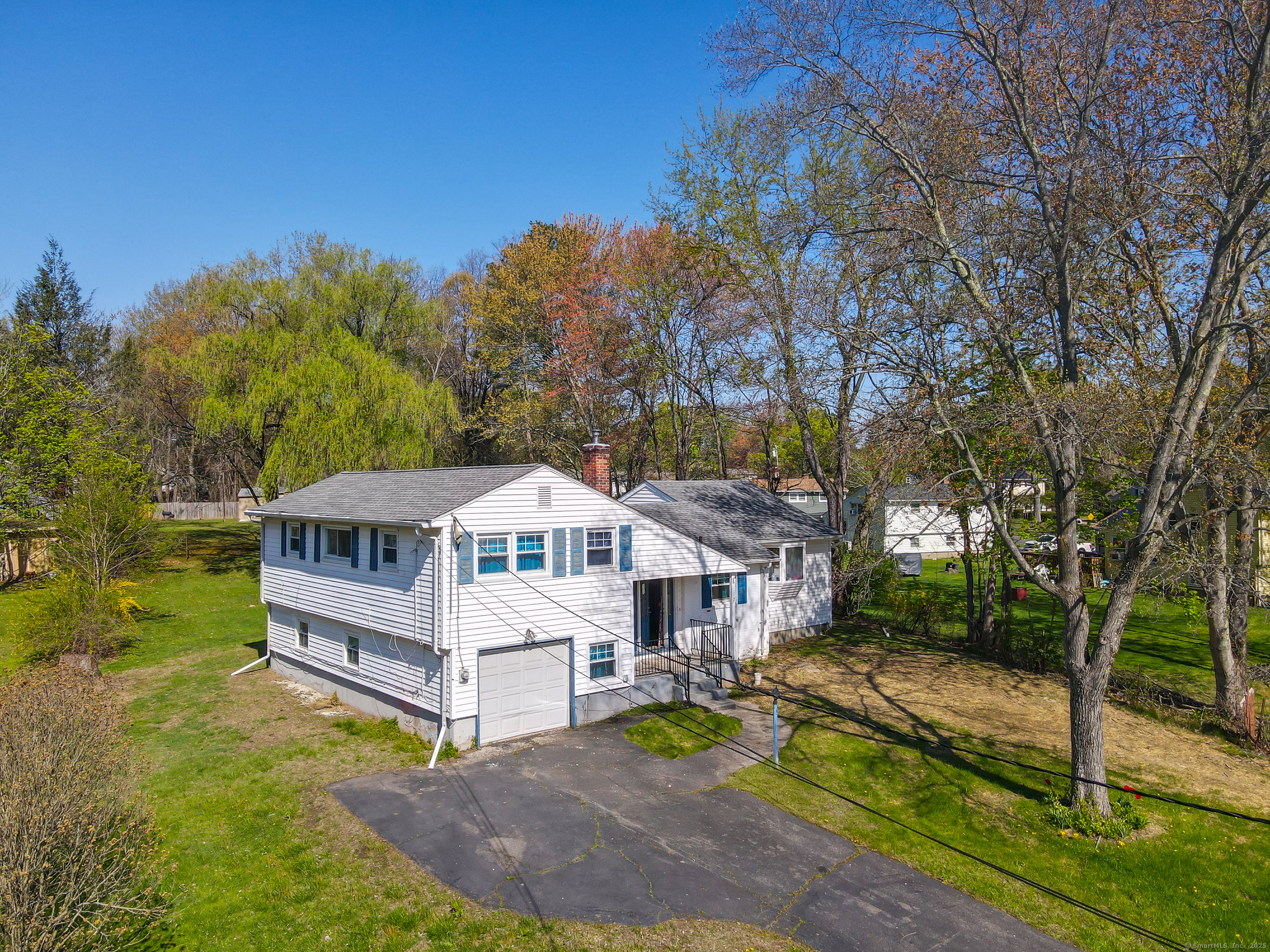 17 Mills Road Windsor CT 06095