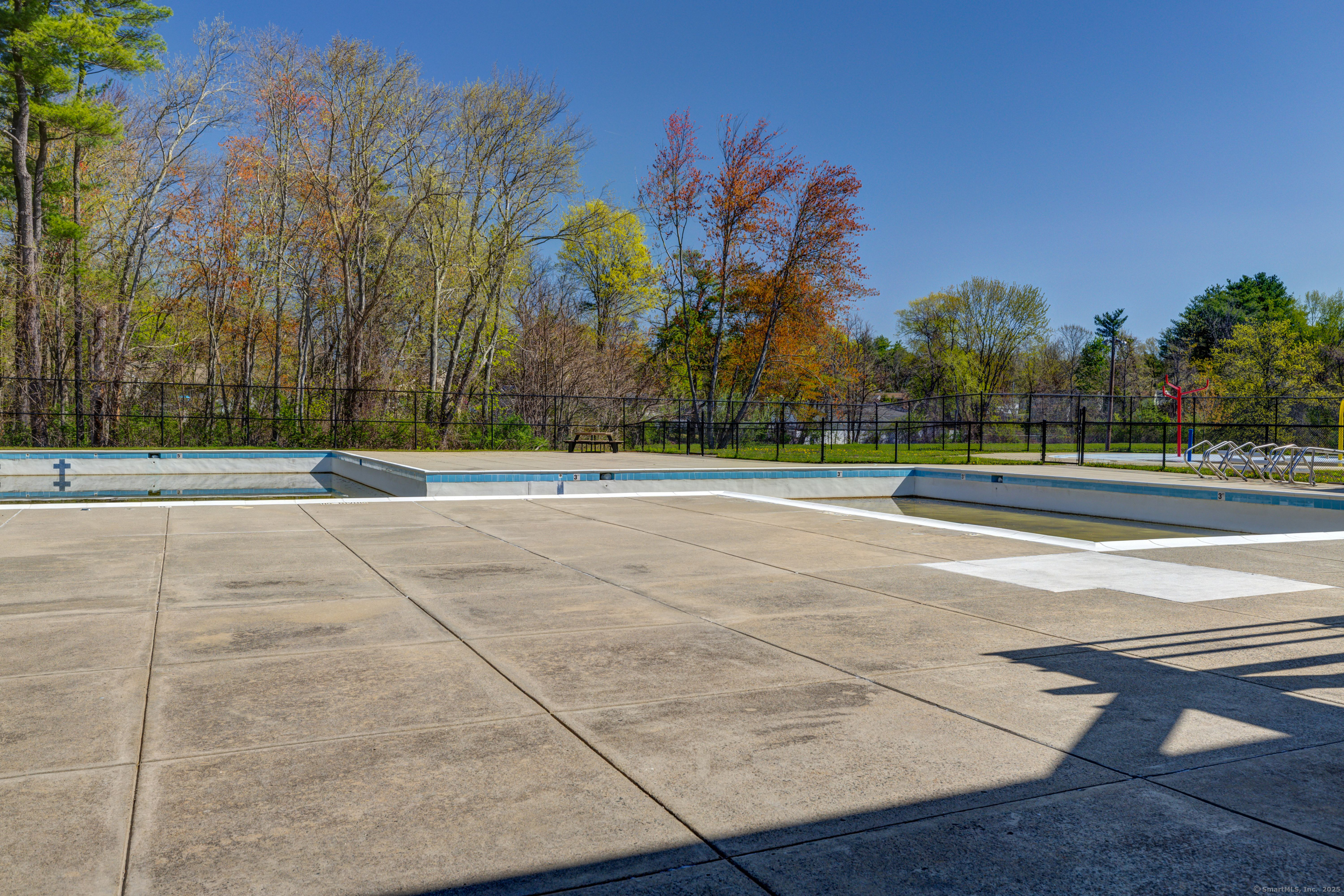 17 Mills Road Windsor CT 06095