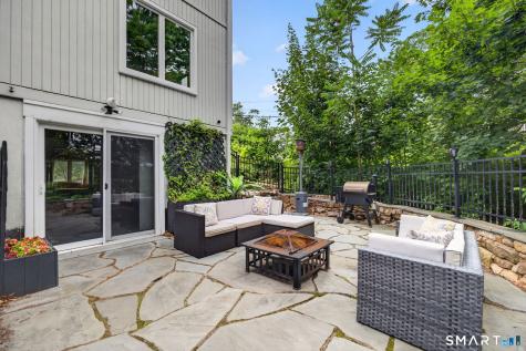 5 Cliff Street East Haven CT 06512