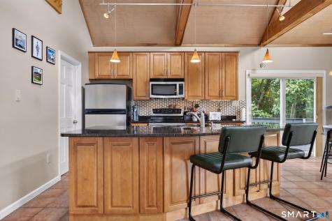 5 Cliff Street East Haven CT 06512