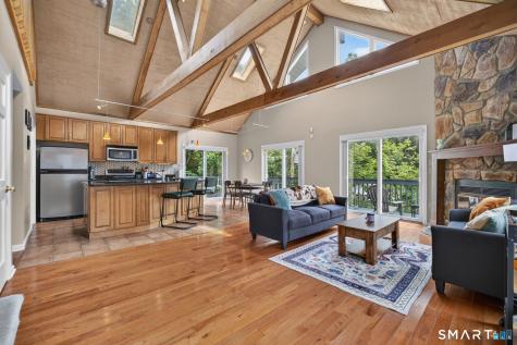 5 Cliff Street East Haven CT 06512