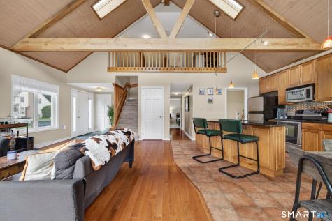5 Cliff Street East Haven CT 06512