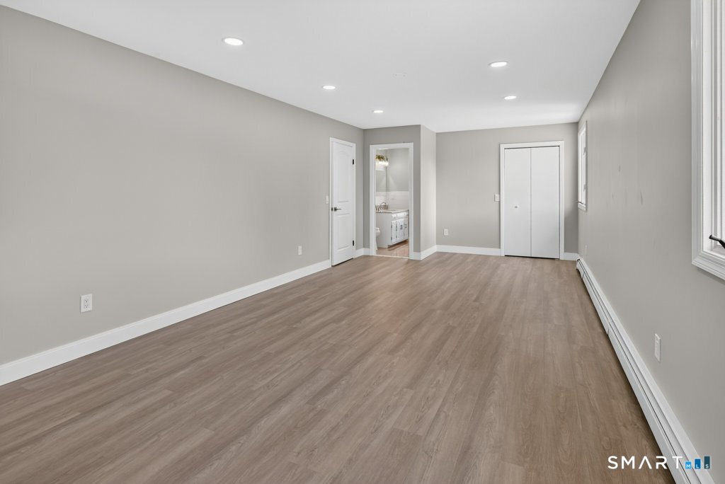 214 Burnsford Avenue Bridgeport CT 06606