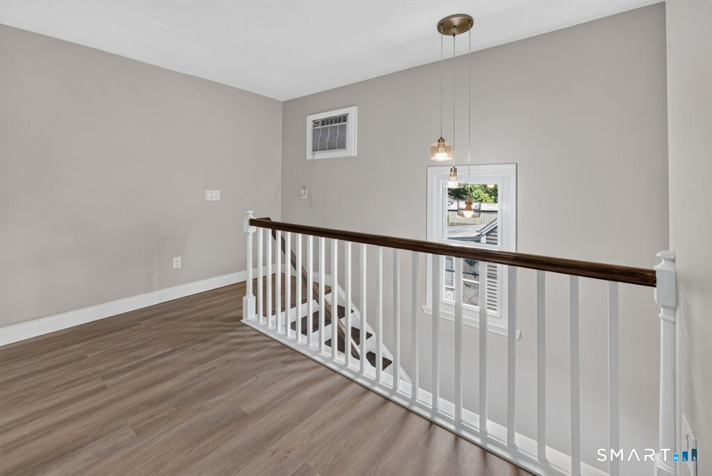 214 Burnsford Avenue Bridgeport CT 06606