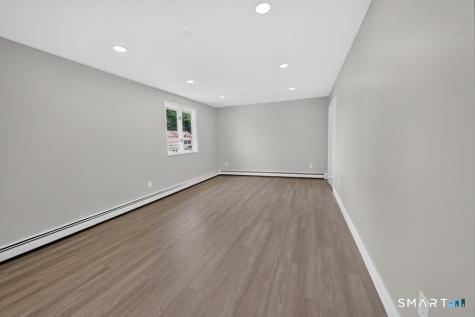 214 Burnsford Avenue Bridgeport CT 06606
