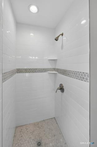 214 Burnsford Avenue Bridgeport CT 06606