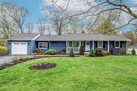 12 Alexander Drive Brookfield CT 06804