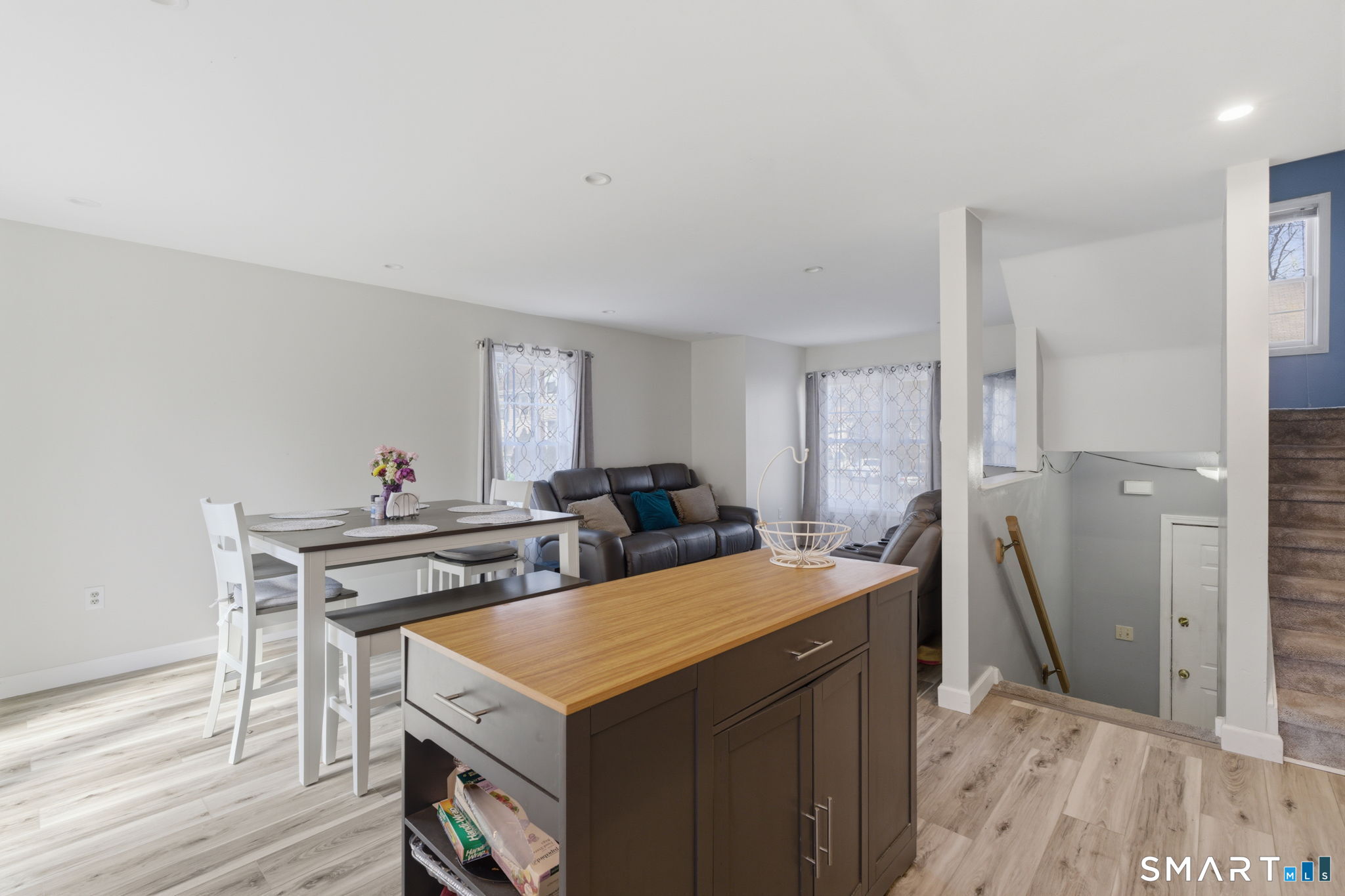 17 Cinnamon Circle West Hartford CT 06110