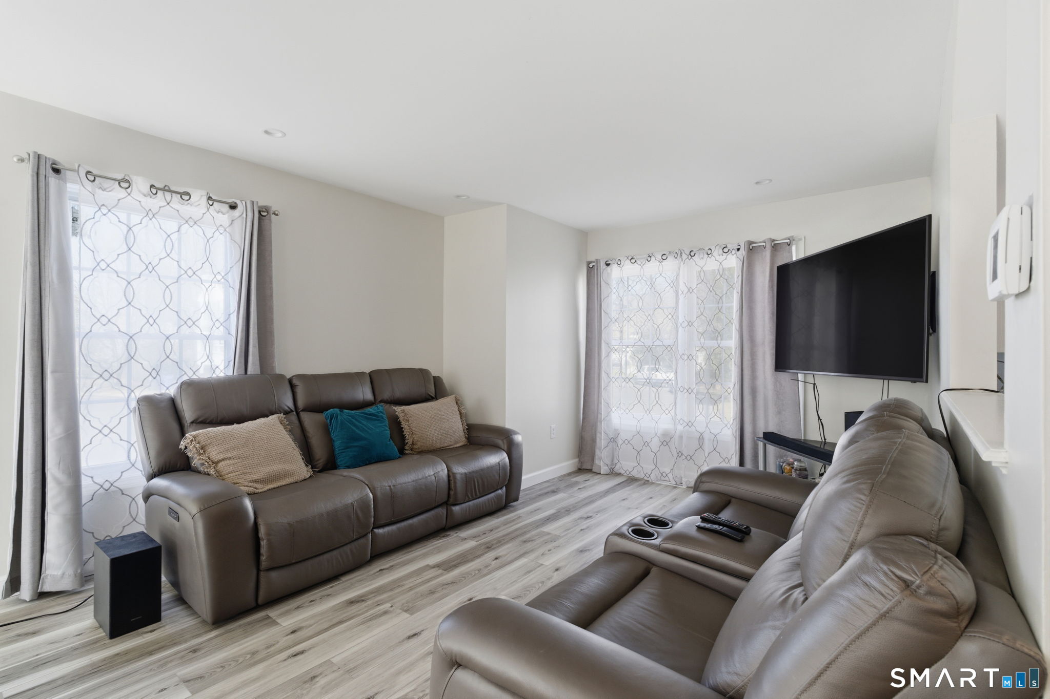 17 Cinnamon Circle West Hartford CT 06110