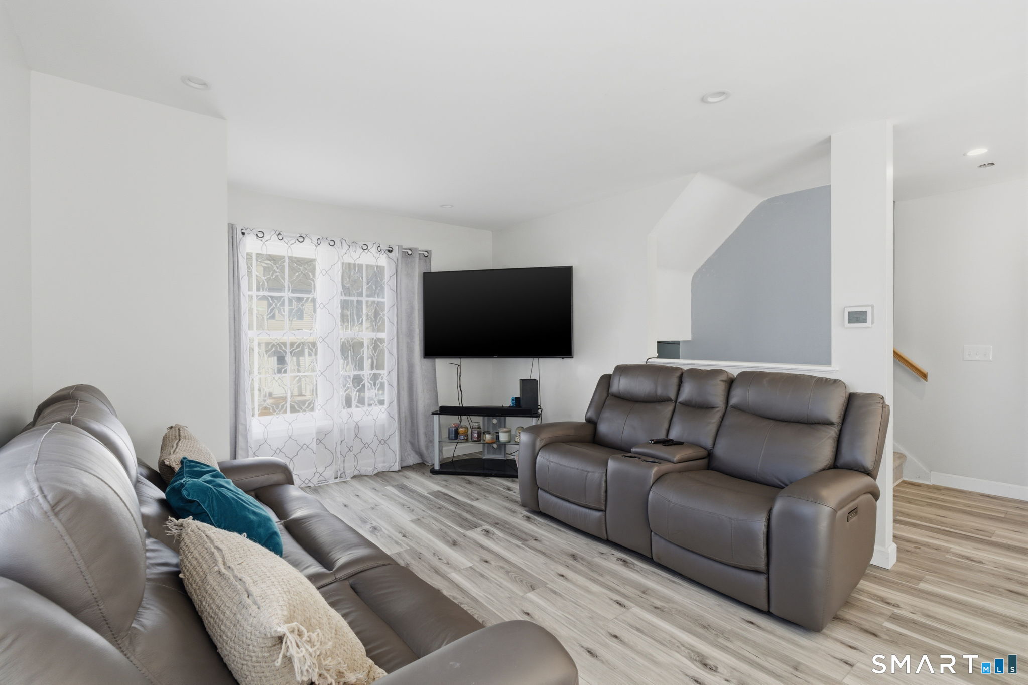 17 Cinnamon Circle West Hartford CT 06110