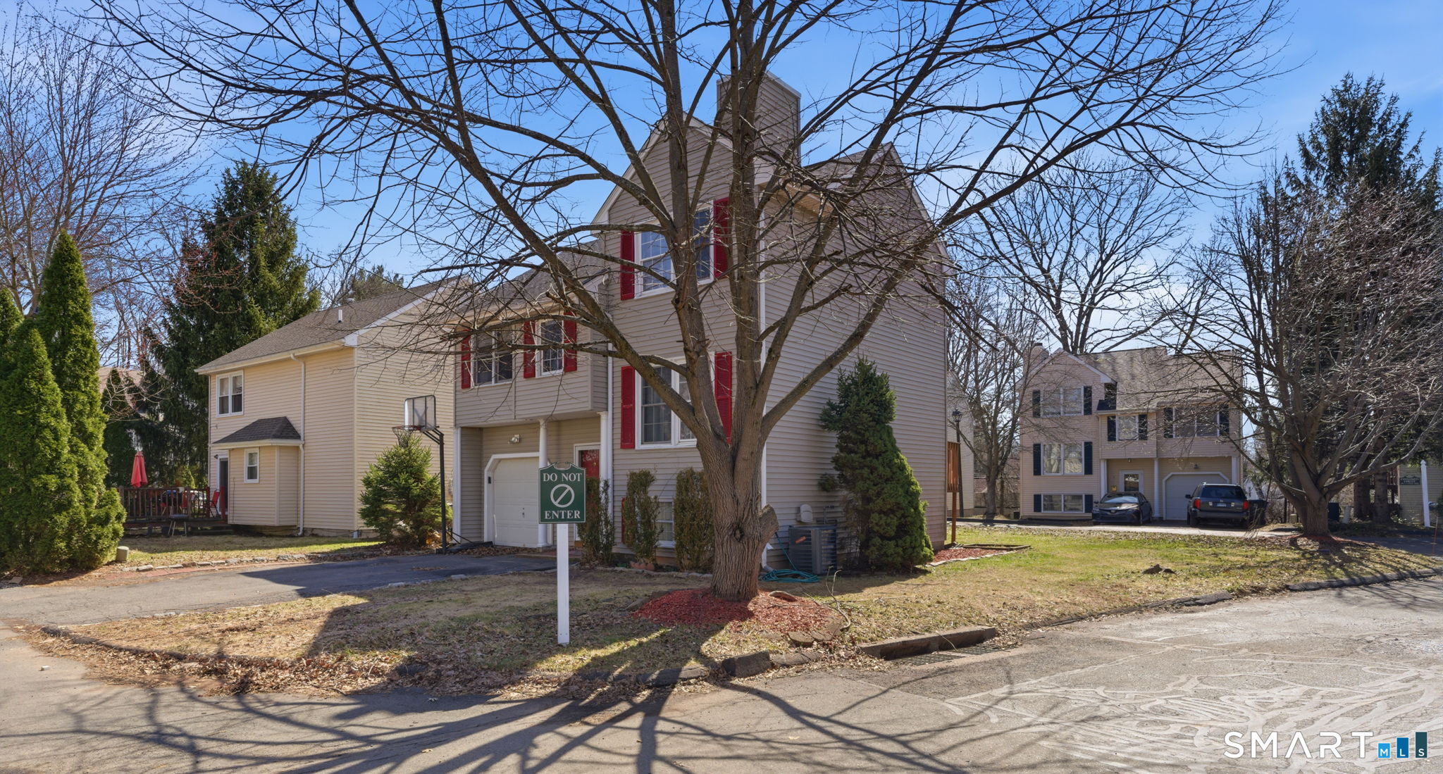 17 Cinnamon Circle West Hartford CT 06110