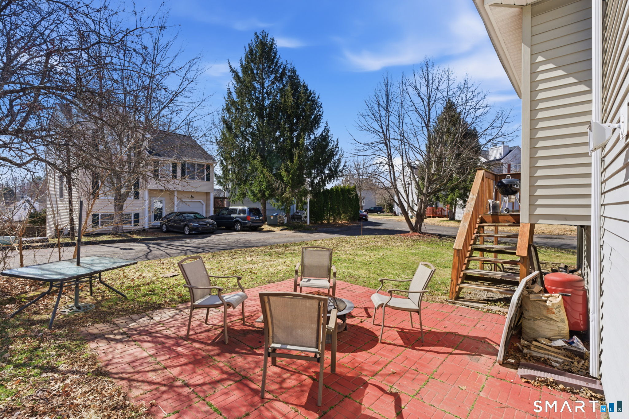 17 Cinnamon Circle West Hartford CT 06110