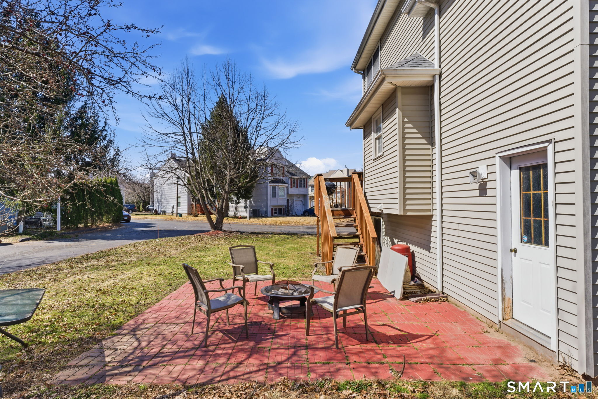 17 Cinnamon Circle West Hartford CT 06110