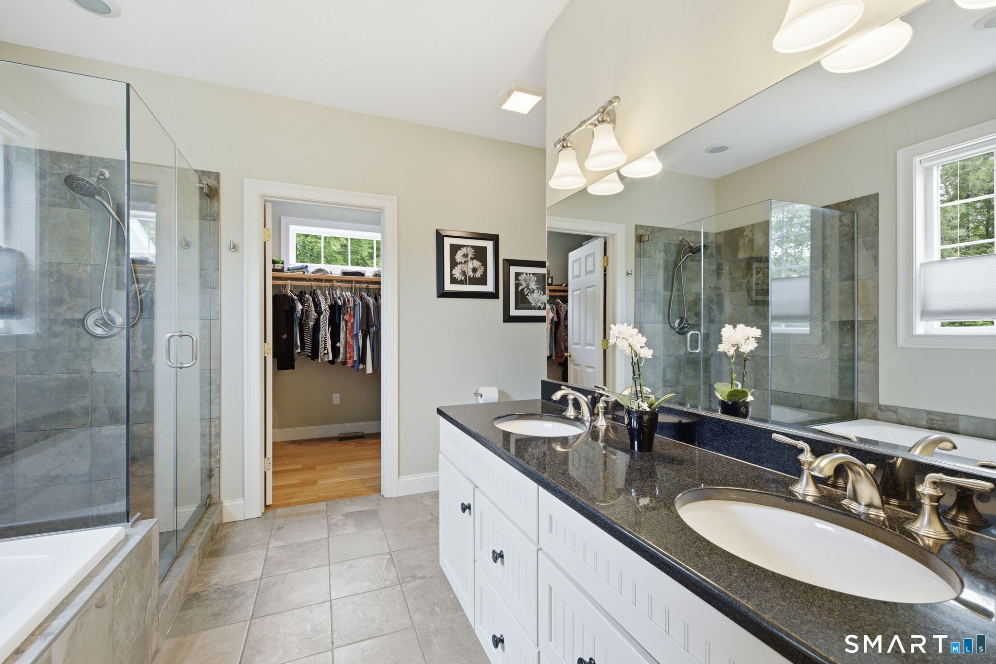 19 Claire Lane Bloomfield CT 06002
