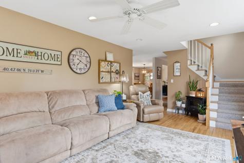 25 Forest Road East Lyme CT 06357