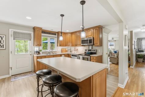 25 Forest Road East Lyme CT 06357