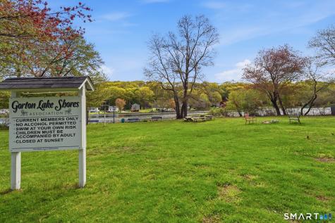 25 Forest Road East Lyme CT 06357