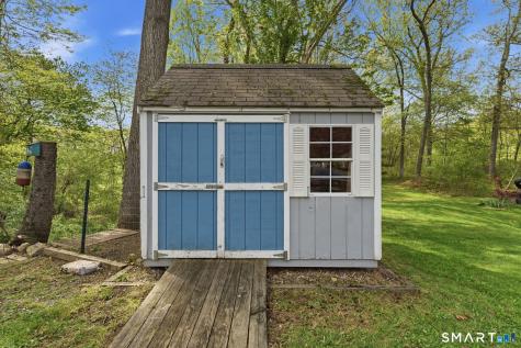 25 Forest Road East Lyme CT 06357