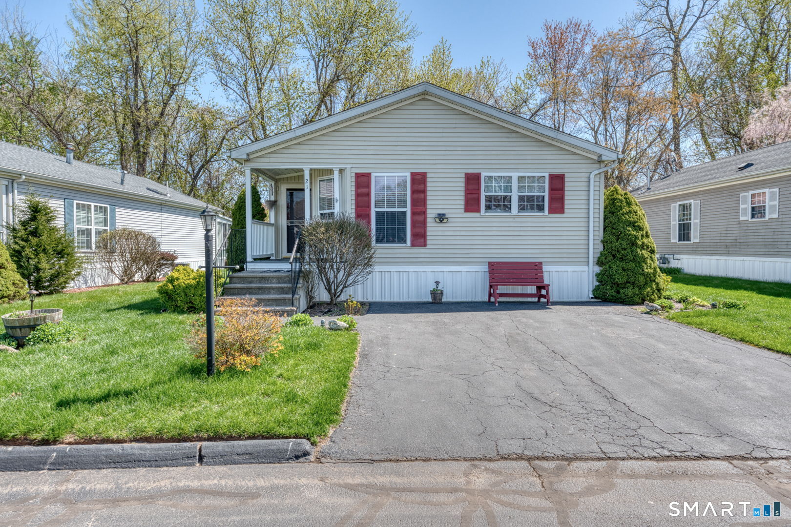 21 Laurel Circle East Windsor CT 06088