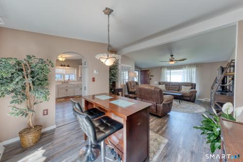 21 Laurel Circle East Windsor CT 06088