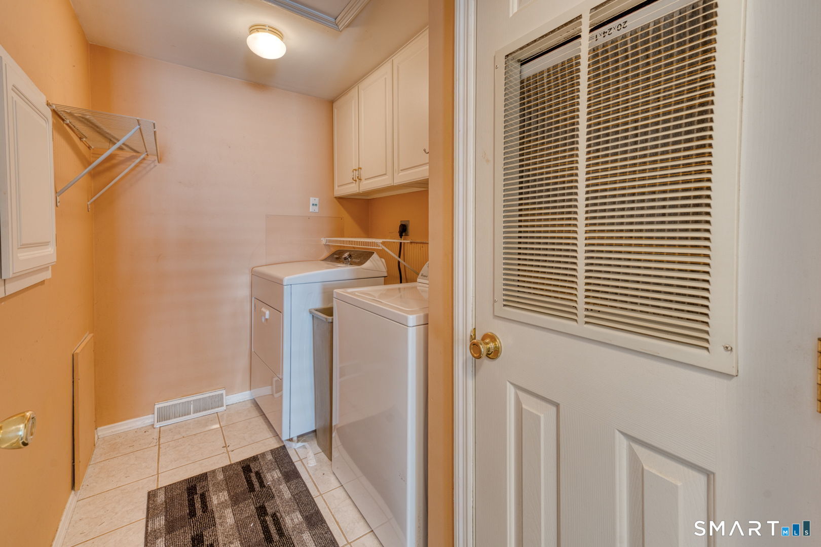 21 Laurel Circle East Windsor CT 06088
