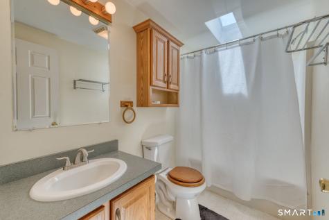 21 Laurel Circle East Windsor CT 06088