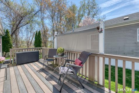 21 Laurel Circle East Windsor CT 06088